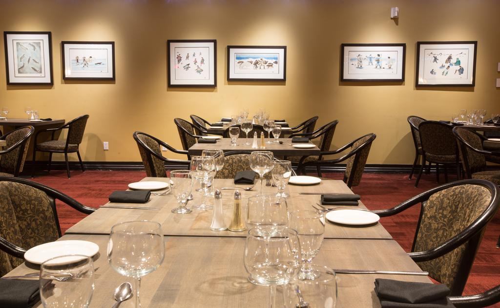 The Frobisher Inn إيكالويت المظهر الخارجي الصورة